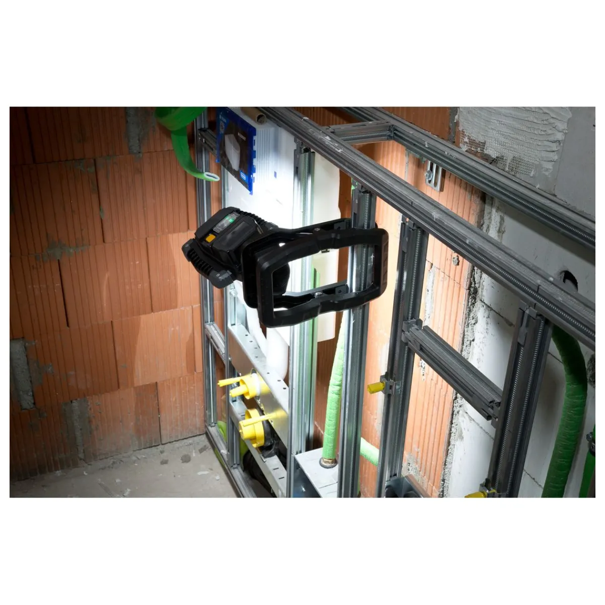 Brennenstuhl Mobiler Akku LED Arbeitsstrahler CL 4050 MA