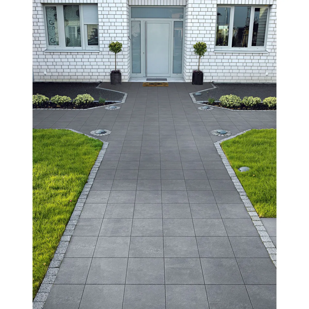 Beton-Gehwegplatte anthrazit 30 x 30 x 4 cm*Lusit Hot